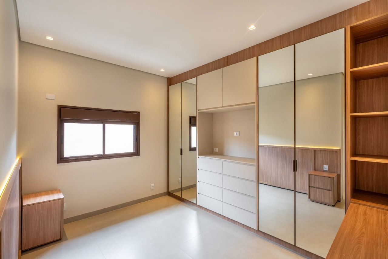 Casa em Condomínio à venda no Condomínio Villa de León: 