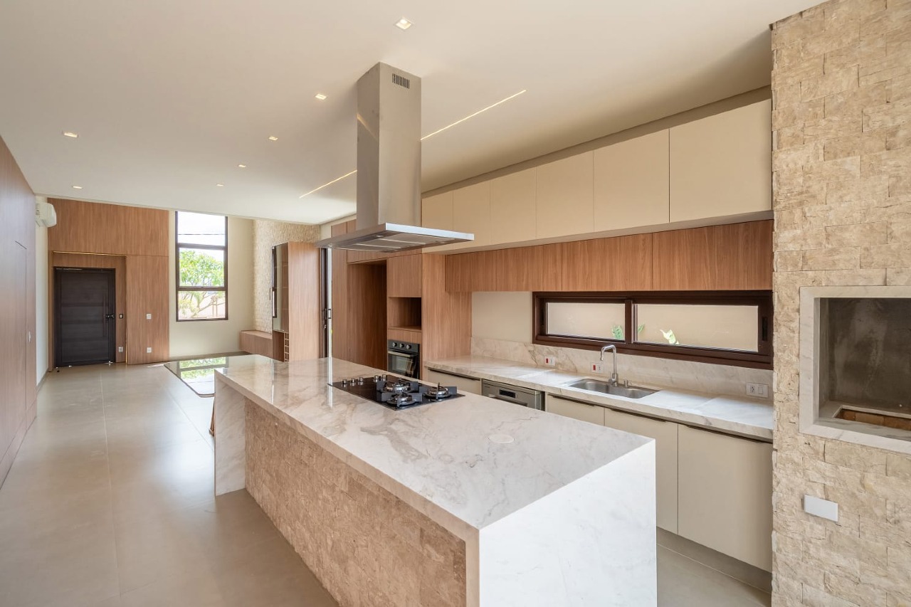 Casa em Condomínio à venda no Condomínio Villa de León: 