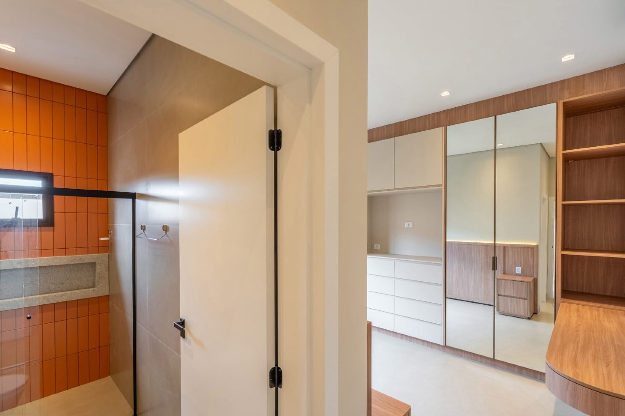 Casa em Condomínio à venda no Condomínio Villa de León: 