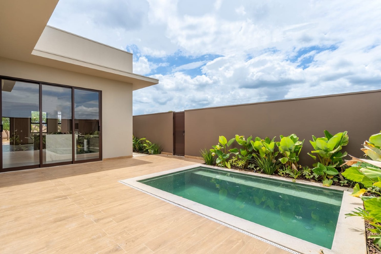 Casa em Condomínio à venda no Condomínio Villa de León: 