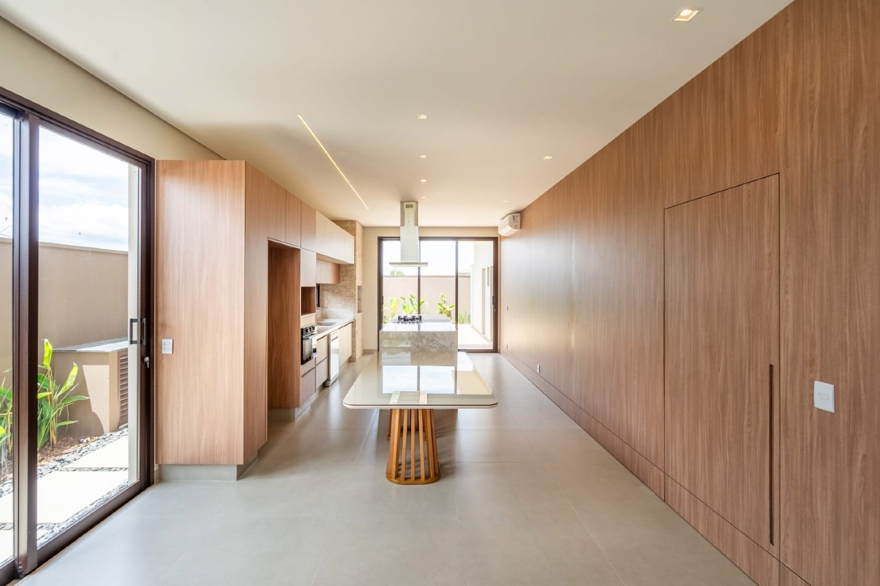 Casa em Condomínio à venda no Condomínio Villa de León: 