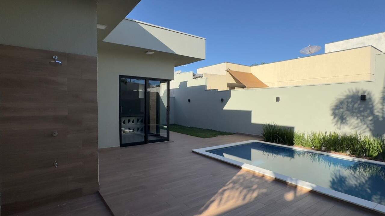 Casa em Condomínio à venda no Condomínio Portal Das Águas: 