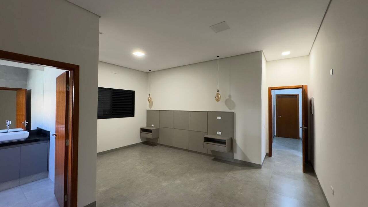 Casa em Condomínio à venda no Condomínio Portal Das Águas: 