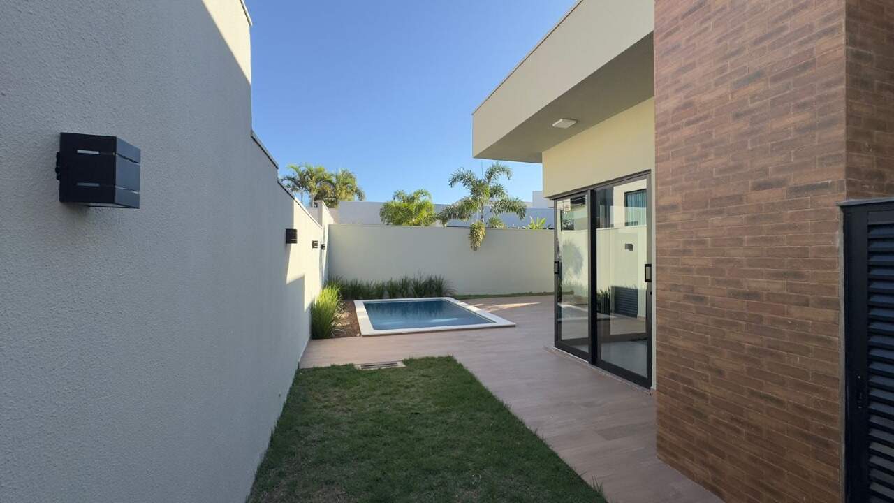 Casa em Condomínio à venda no Condomínio Portal Das Águas: 