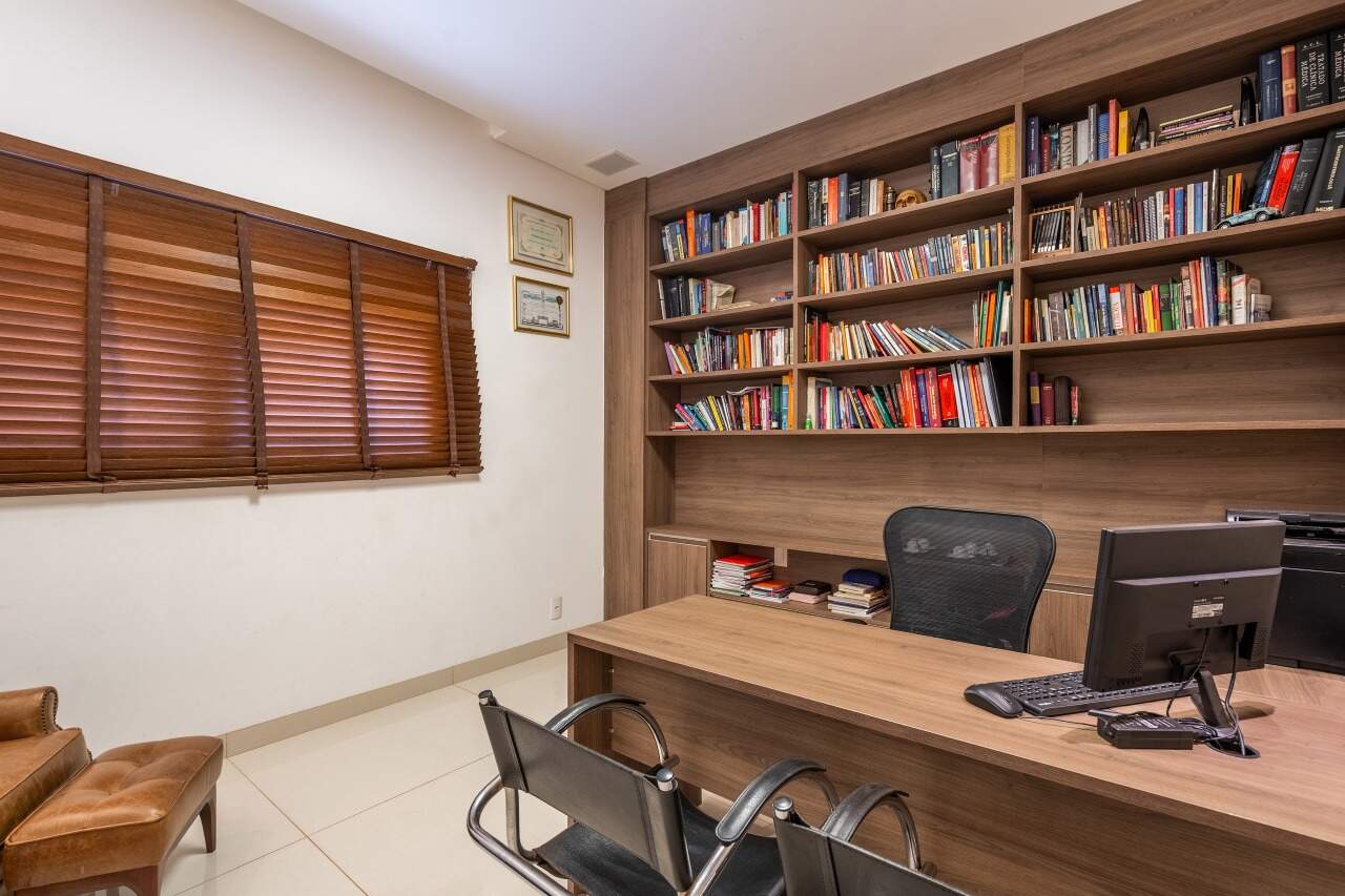 Casa em Condomínio à venda no Condomínio Portal Das Águas: 