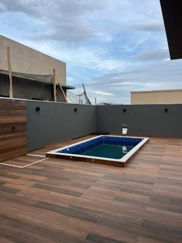 Casa em Condomínio à venda no Condomínio Villa de León: