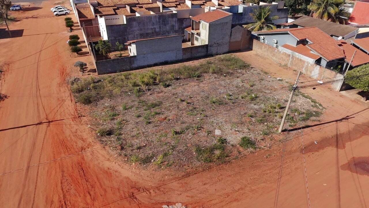Terreno à venda no Jardim Alvorada: