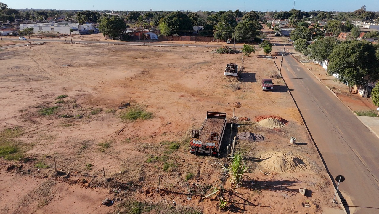 Terreno à venda no Vila Guanabara: 