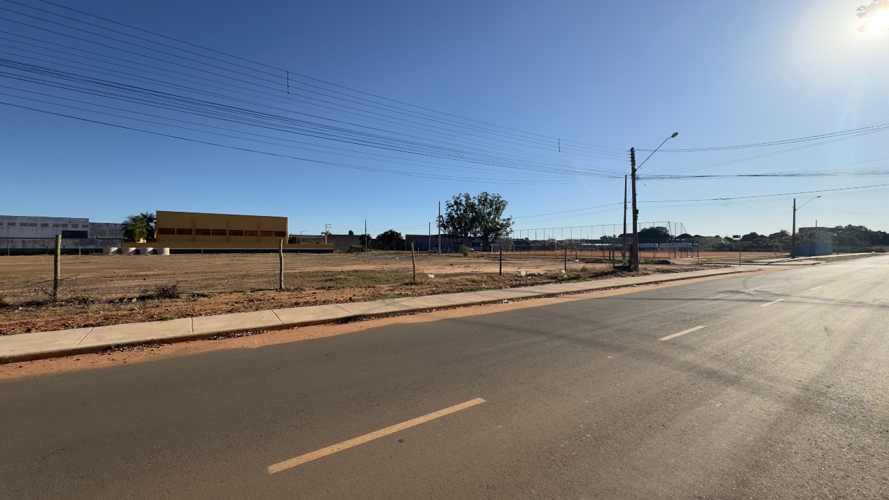 Terreno à venda no Vila Guanabara: 