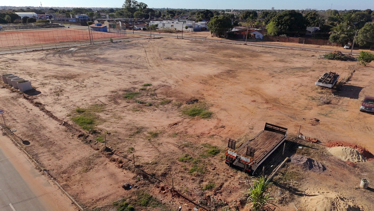Terreno à venda no Vila Guanabara: 