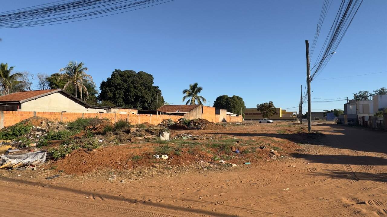 Terreno à venda no Vila Guanabara: