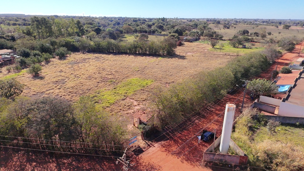 Terreno à venda no Chácara Imperial: 