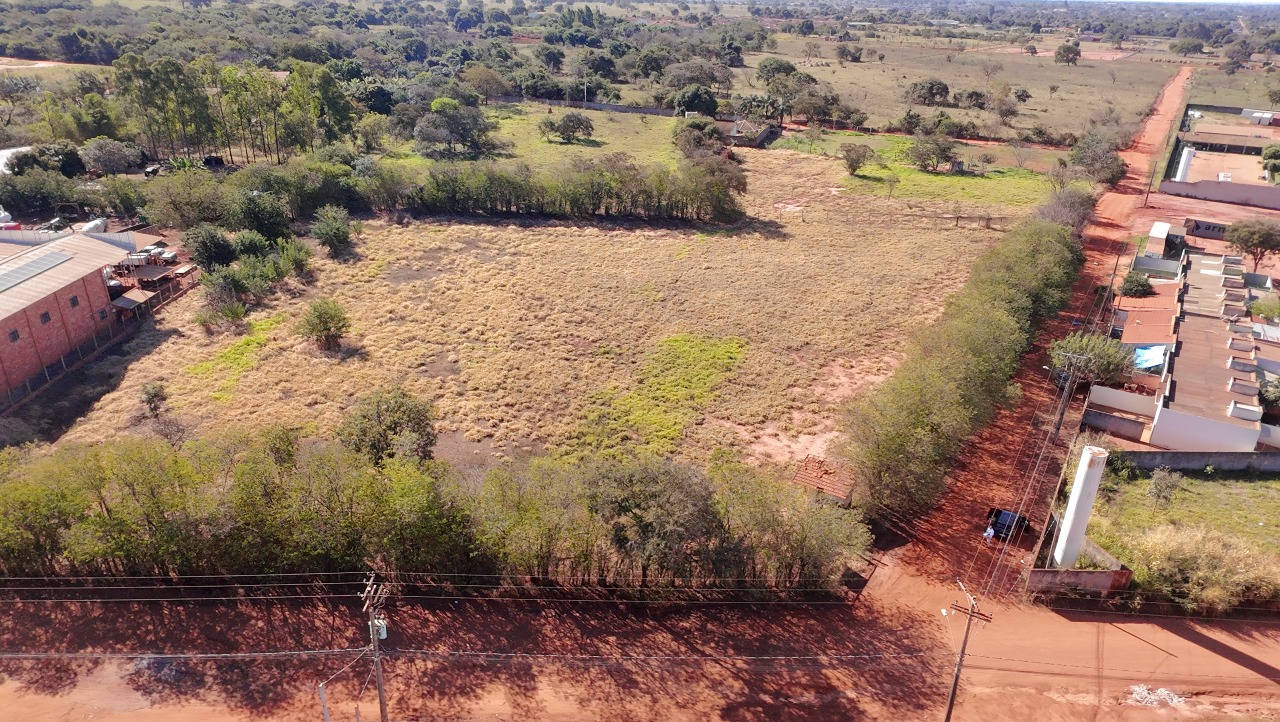 Terreno à venda no Chácara Imperial: 