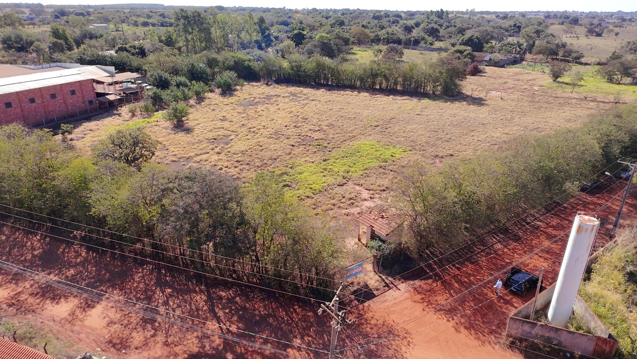 Terreno à venda no Chácara Imperial: 