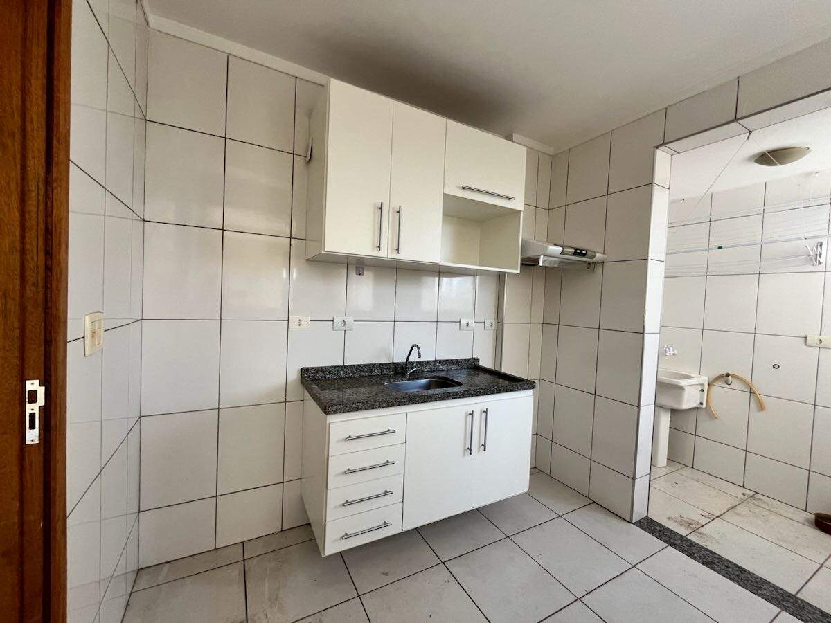 Apartamento à venda no Jardim Novo Aeroporto: 