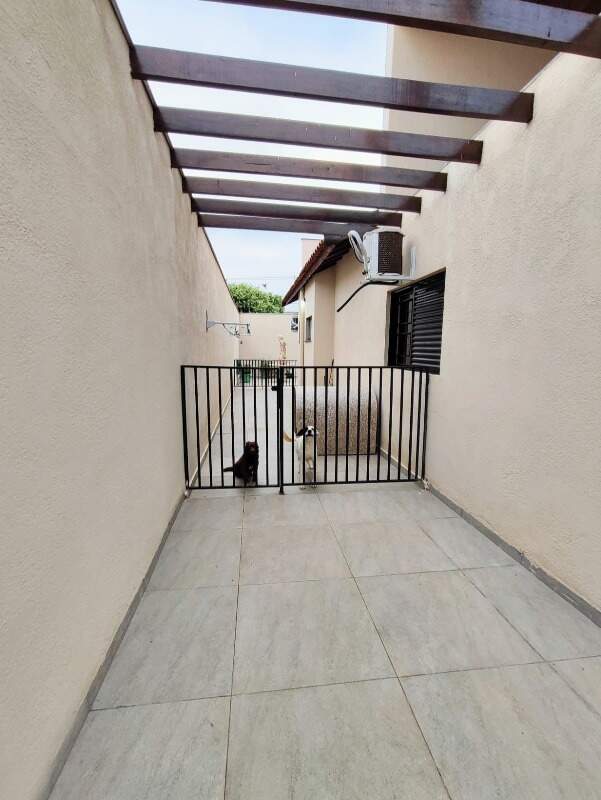 Casa à venda no Jardim dos Ipes: