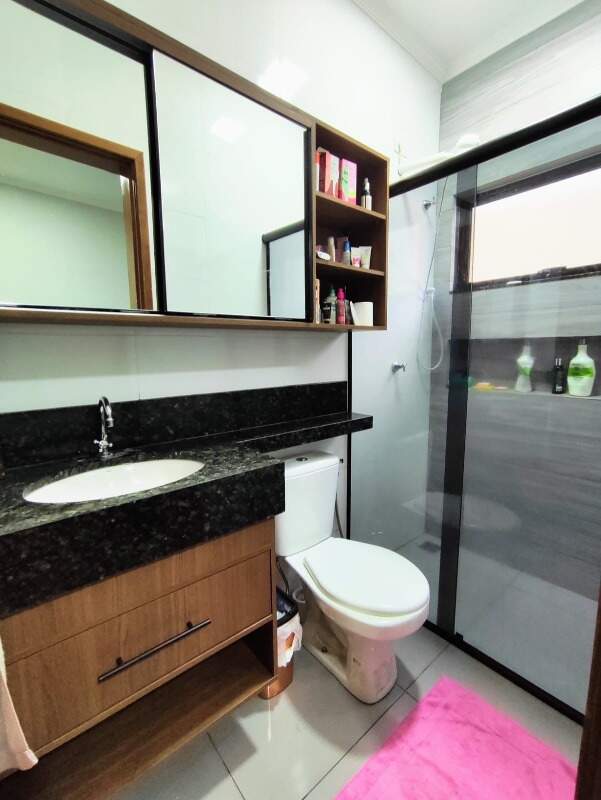 Casa à venda no Jardim dos Ipes: