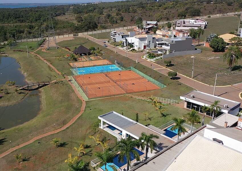 Terreno em Condomínio à venda no Village do Lago: 