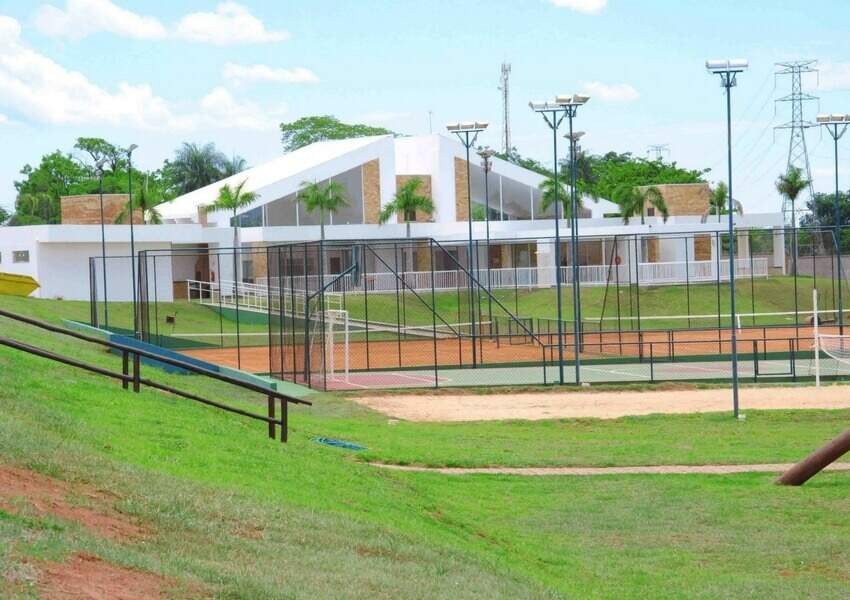 Terreno em Condomínio à venda no Village do Lago: 