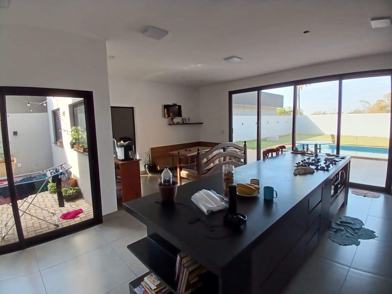 Casa em Condomínio à venda no Village do Lago: