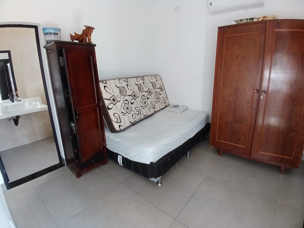 Casa em Condomínio à venda no Village do Lago: