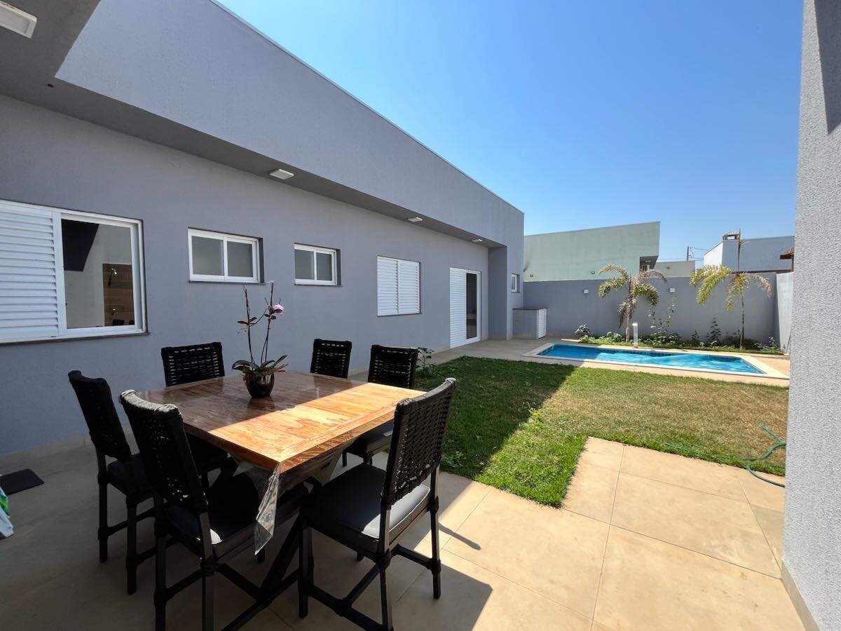 Casa em Condomínio à venda no Residencial Costa Leste: 