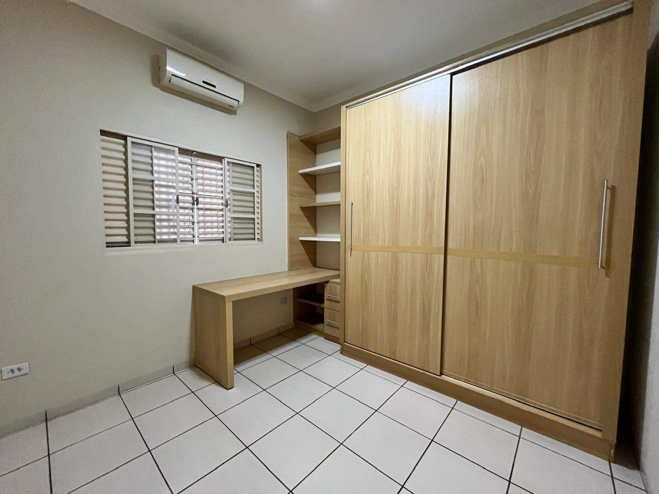 Casa à venda no Jardim dos Ipes: 