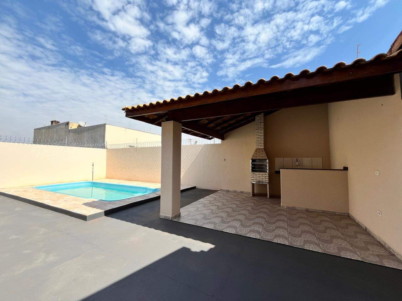 Casa à venda no Jardim dos Ipes: 