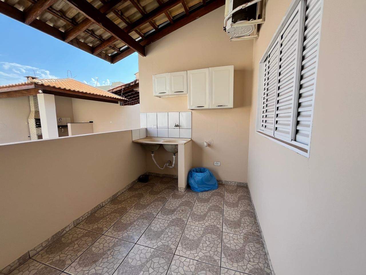 Casa à venda no Jardim dos Ipes: 