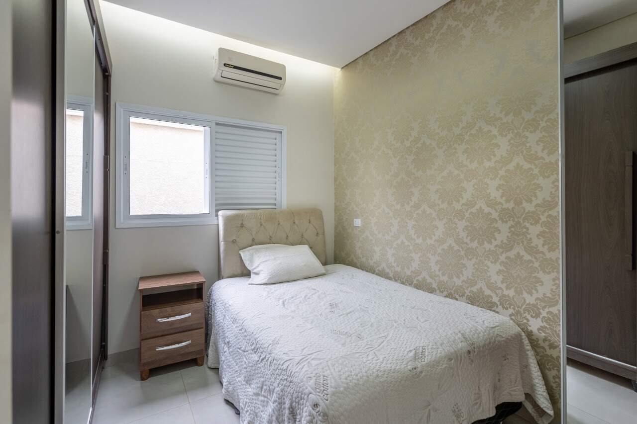 Casa em Condomínio à venda no Condomínio Villa de León: 