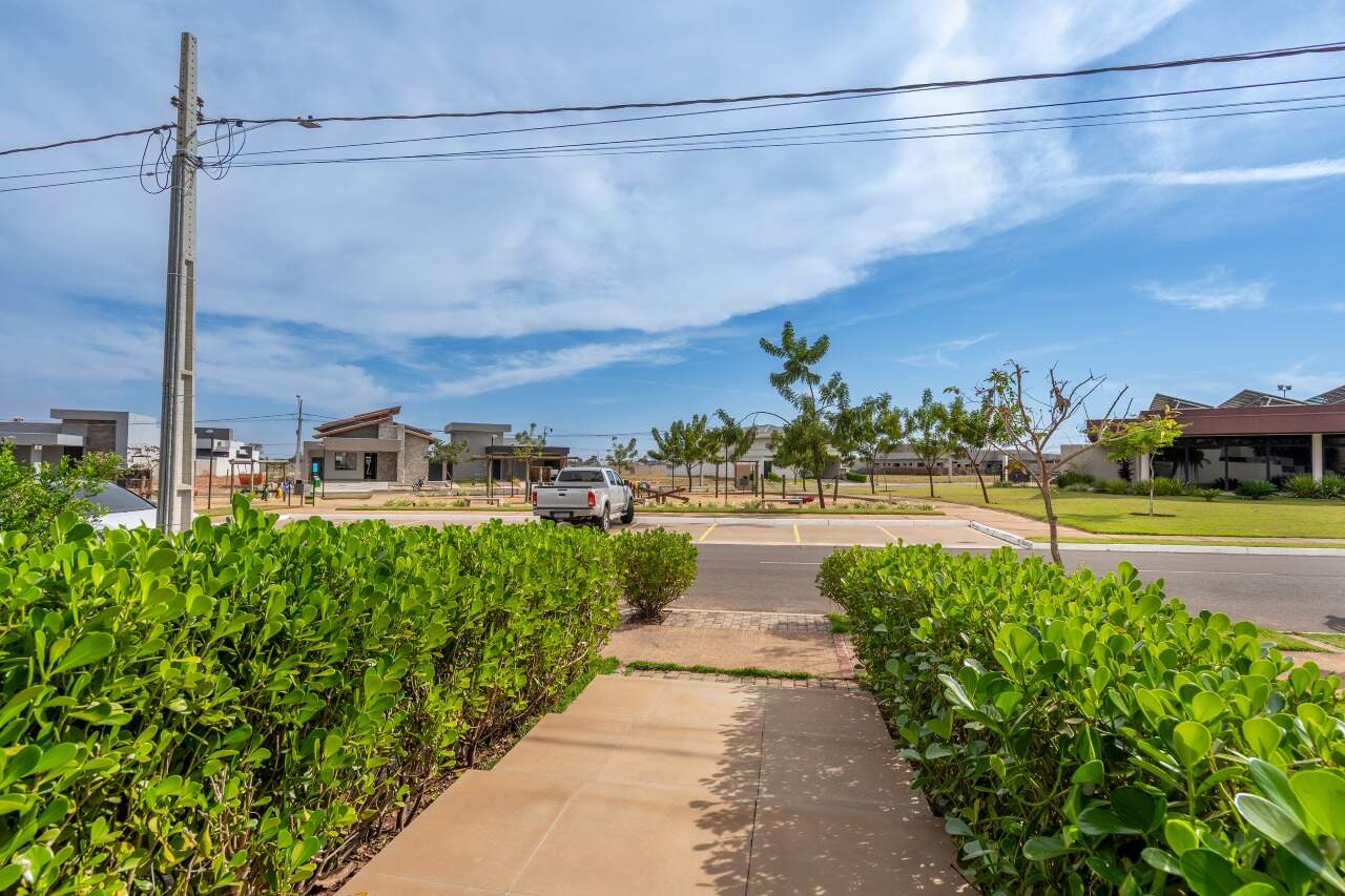Casa em Condomínio à venda no Condomínio Villa de León: 