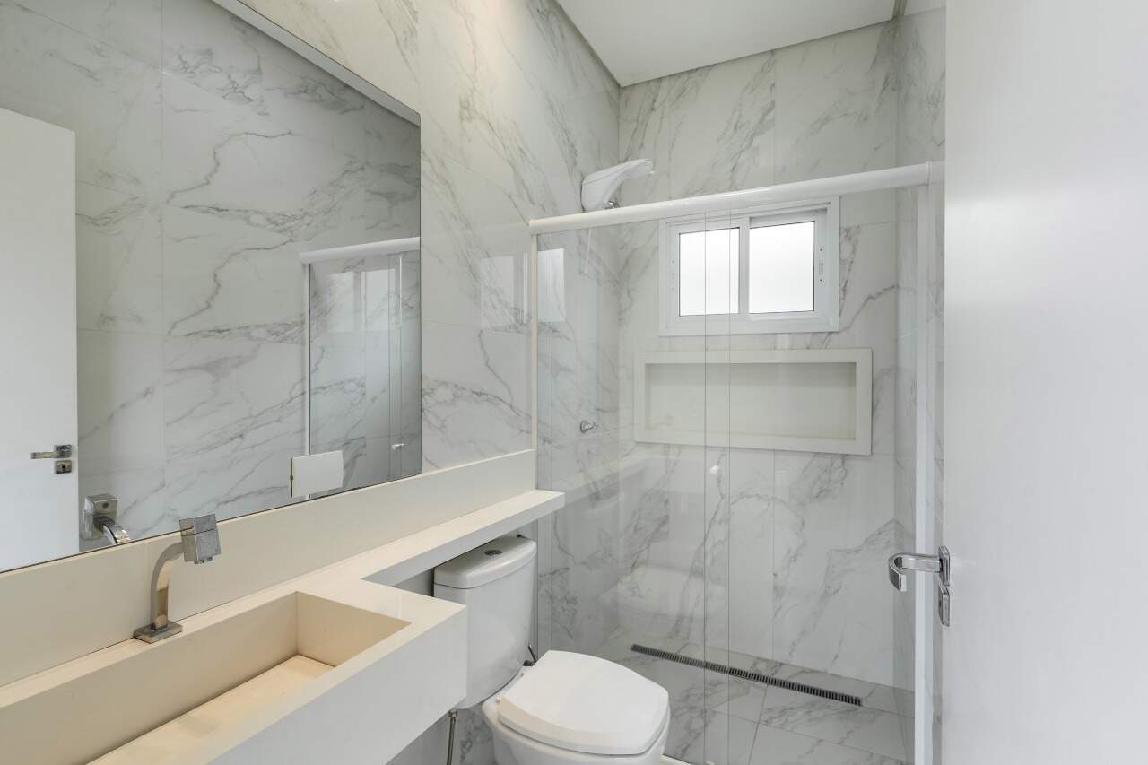 Casa em Condomínio à venda no Condomínio Villa de León: 