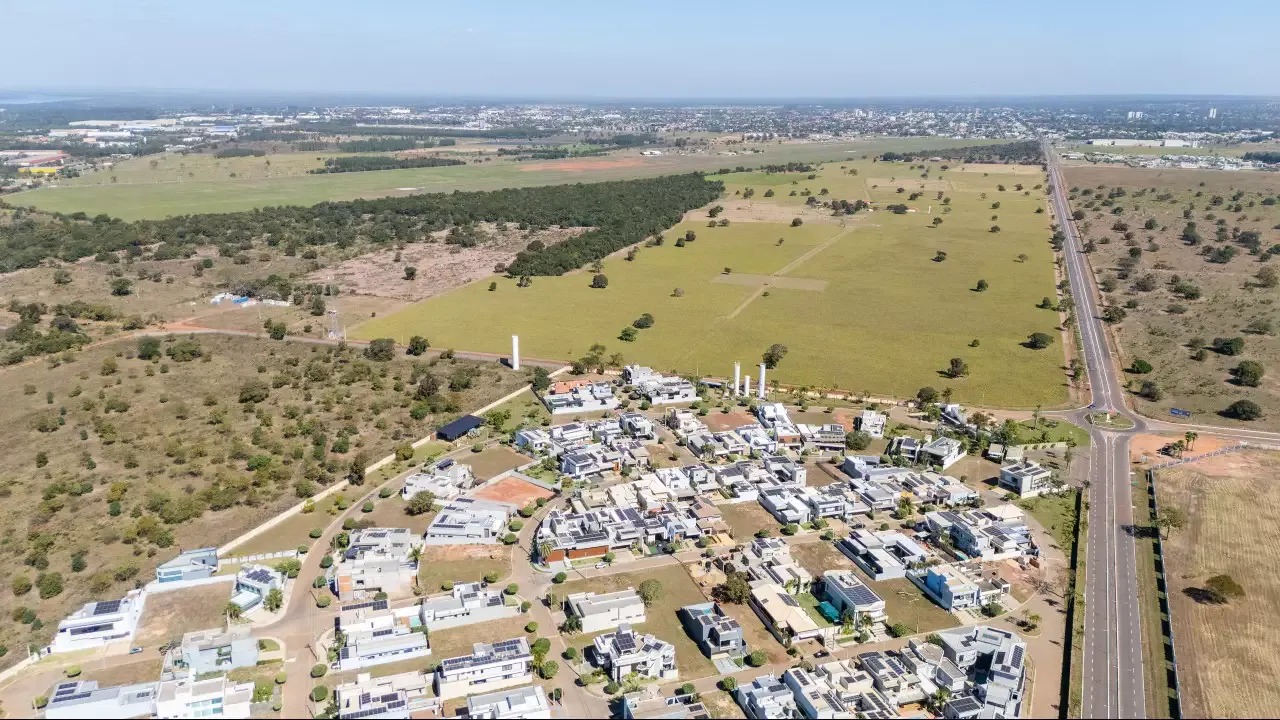 Terreno em Condomínio à venda no Village do Lago: 