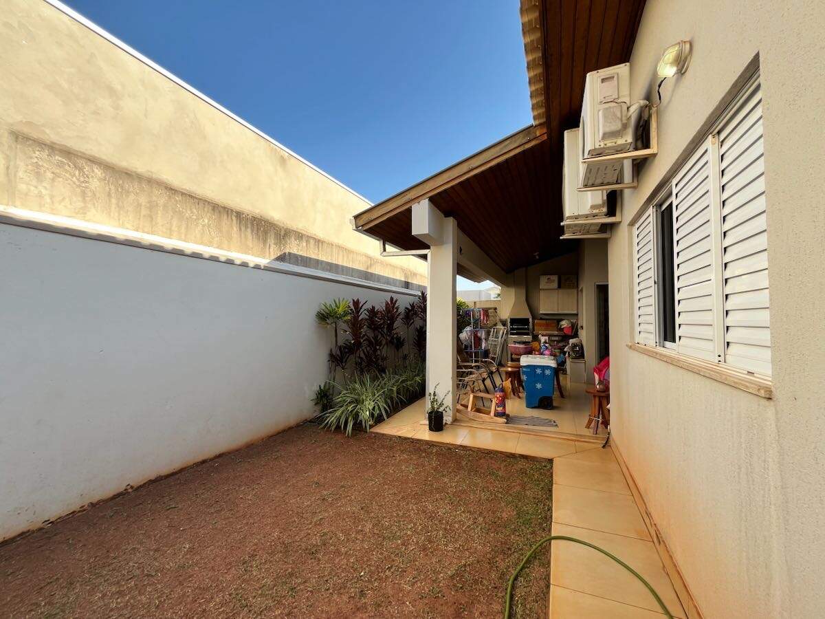Casa em Condomínio à venda no Condomínio Recanto das Palmeiras: 