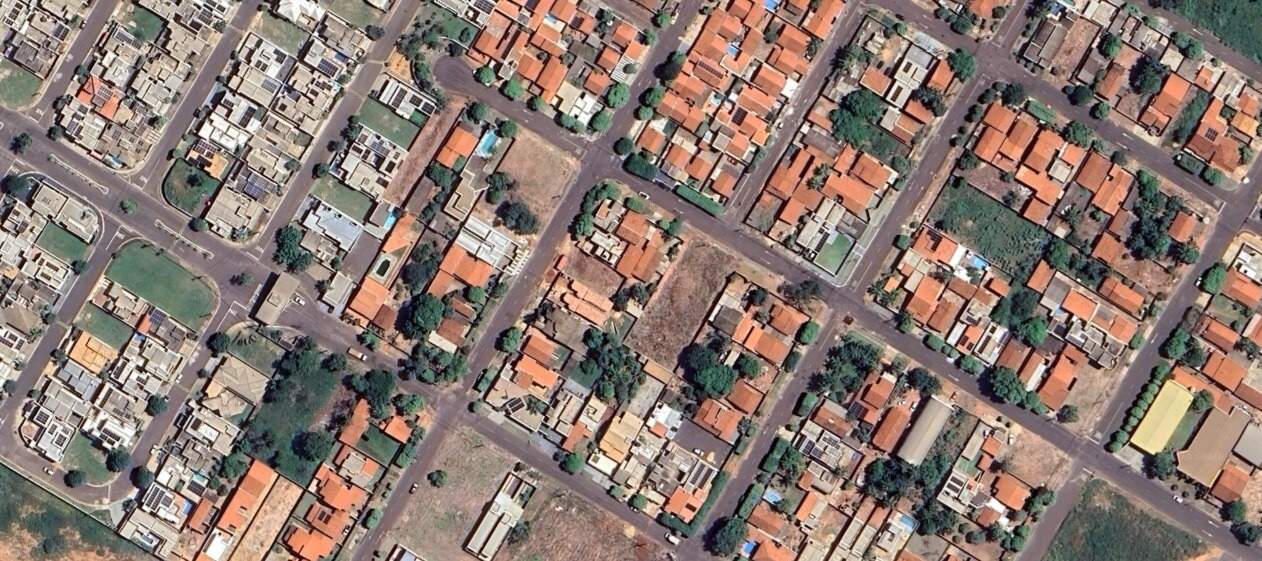 Terreno à venda no Jardim das Paineiras: 