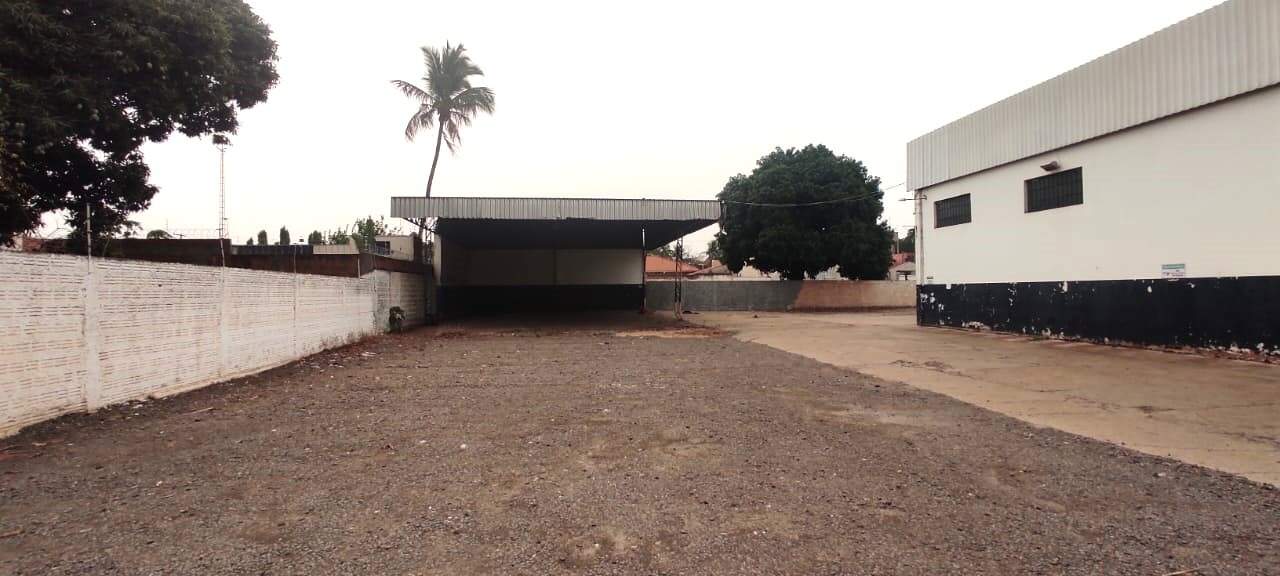 Prédio Comercial à venda no Colinos: 