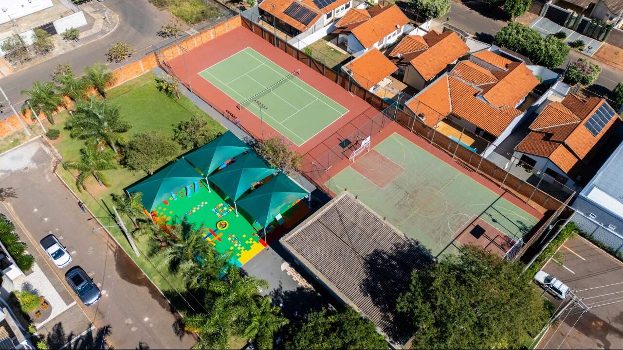 Terreno em Condomínio à venda no Condomínio Alto dos Ipês: 