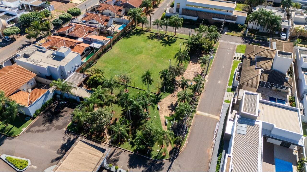 Terreno em Condomínio à venda no Condomínio Alto dos Ipês: 