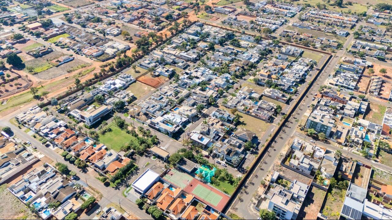 Terreno em Condomínio à venda no Condomínio Alto dos Ipês: 