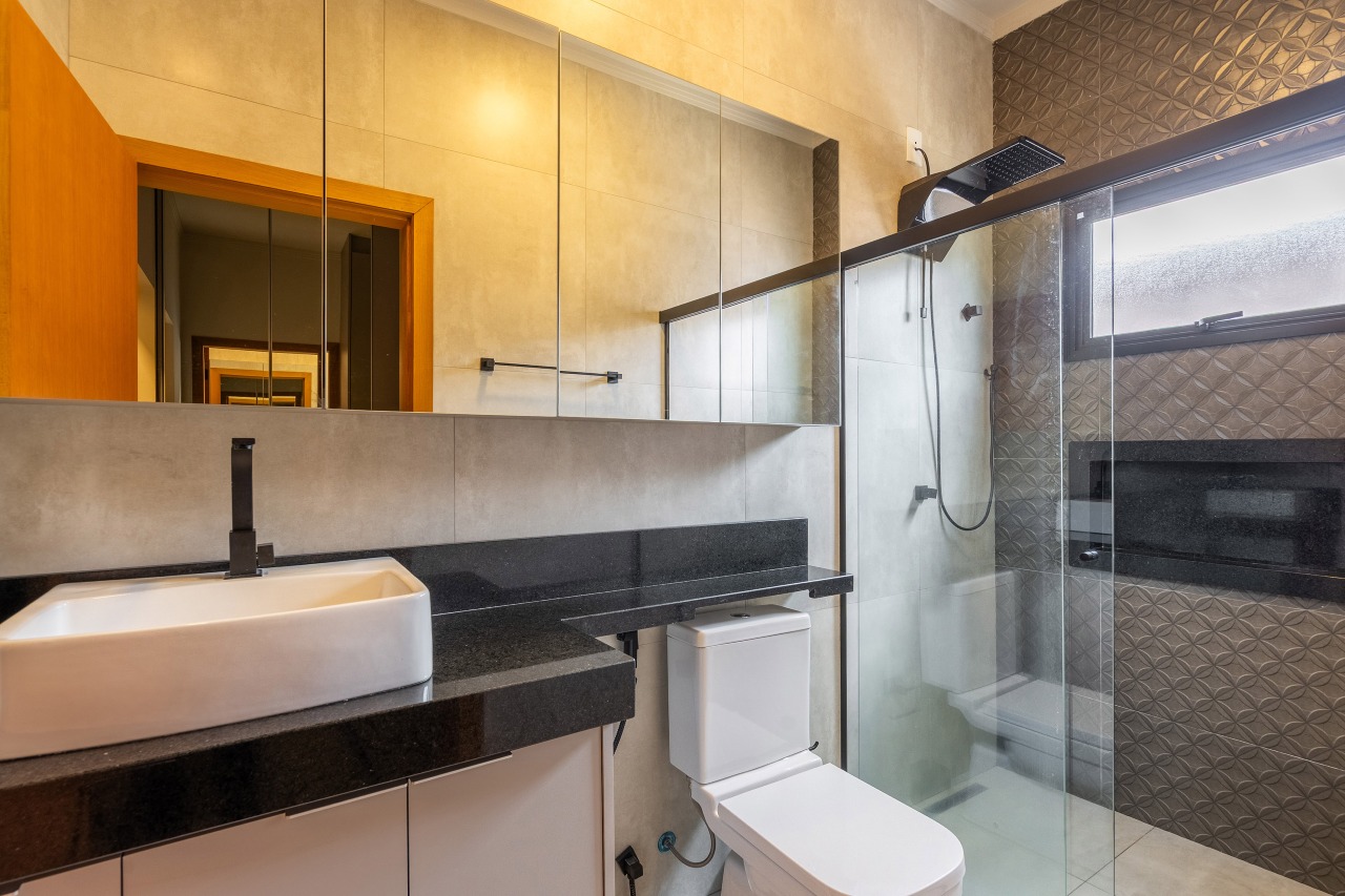 Casa em Condomínio à venda no Condomínio Villa de León: 