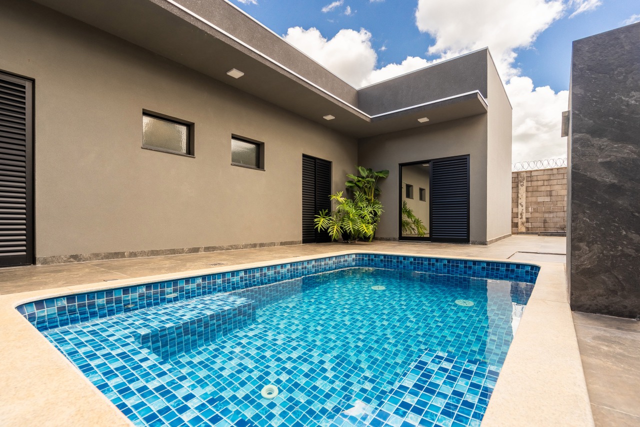 Casa em Condomínio à venda no Condomínio Villa de León: 