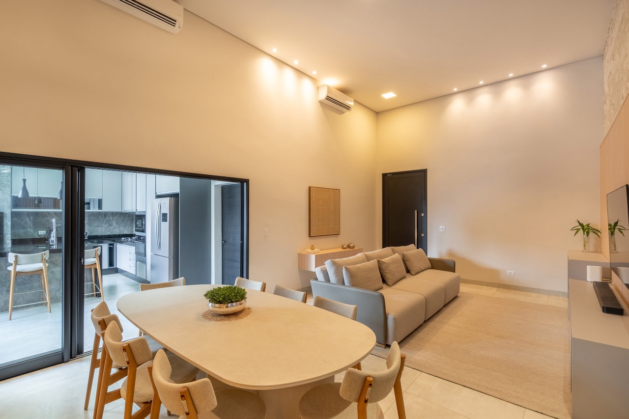 Casa em Condomínio à venda no Condomínio Villa de León: 