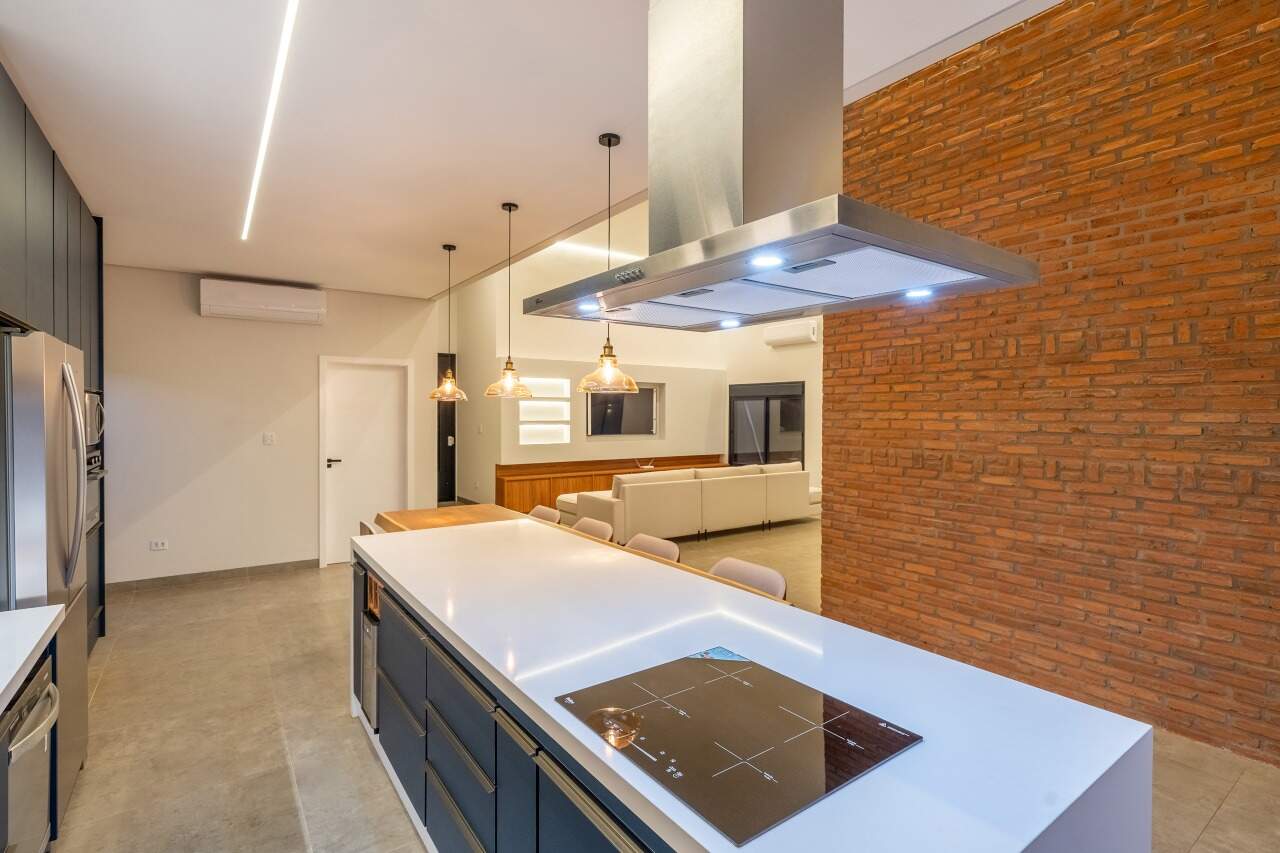 Casa em Condomínio à venda no Condomínio Villa de León: 