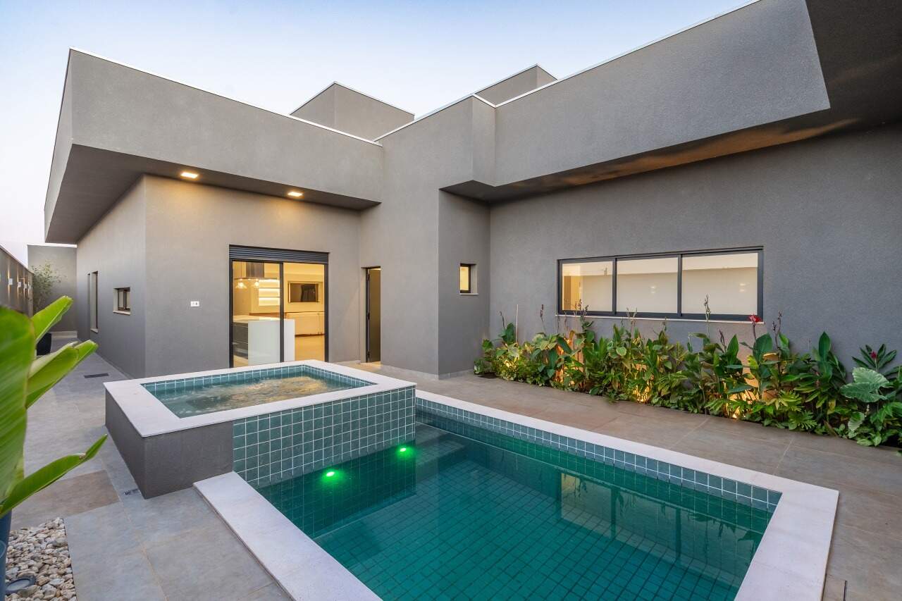 Casa em Condomínio à venda no Condomínio Villa de León: 