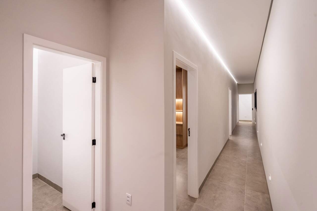 Casa em Condomínio à venda no Condomínio Villa de León: 