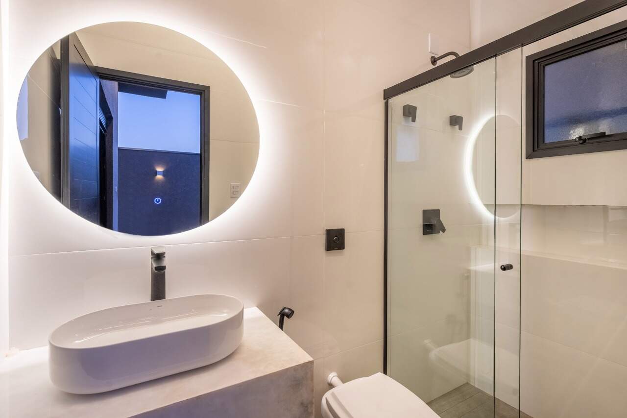 Casa em Condomínio à venda no Condomínio Villa de León: 