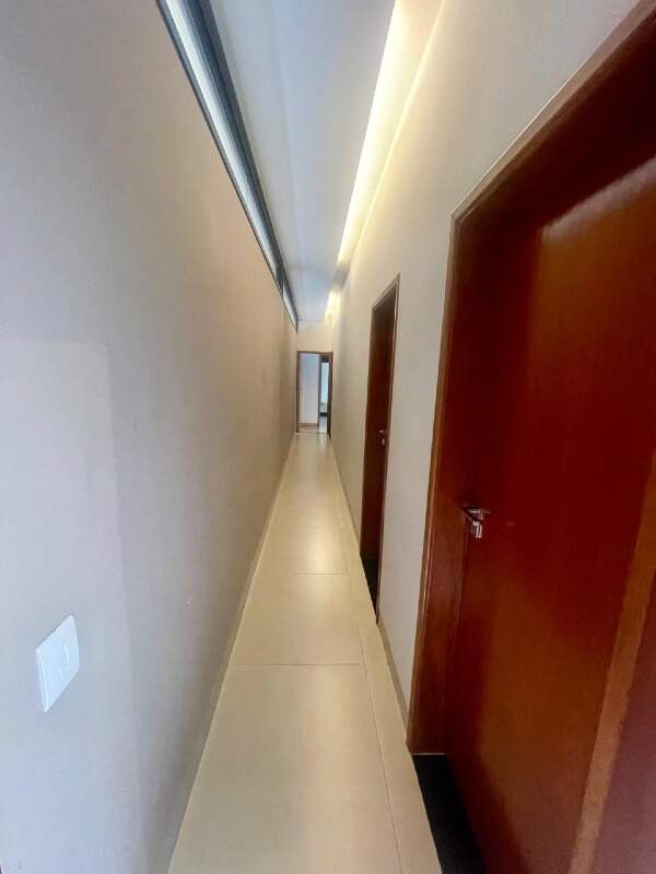 Casa em Condomínio à venda no Village do Lago: 