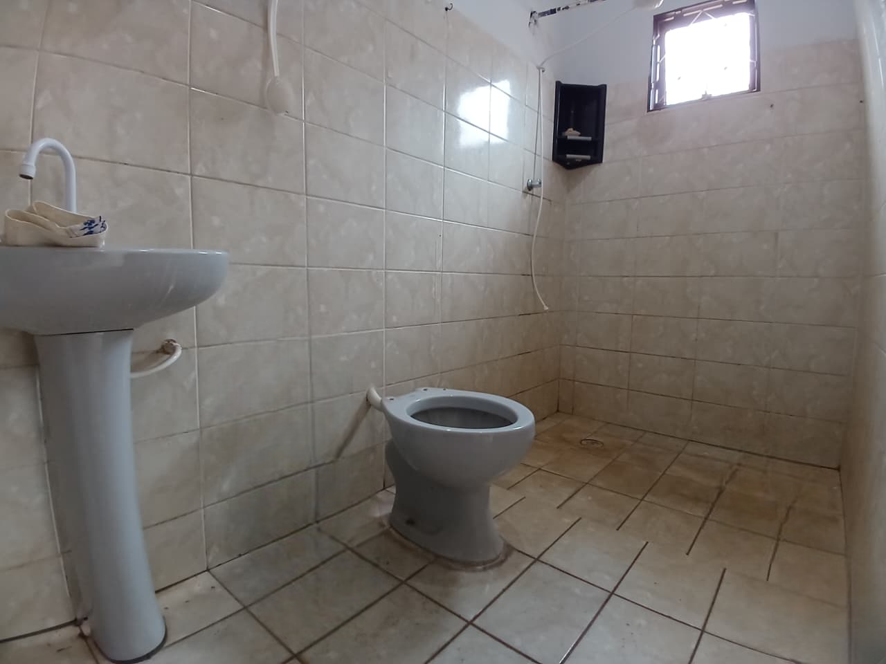 Casa à venda no Colinos: 