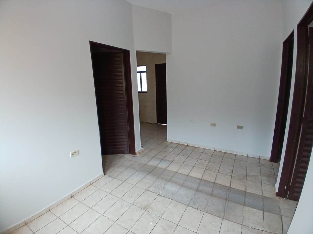 Casa à venda no Colinos: 