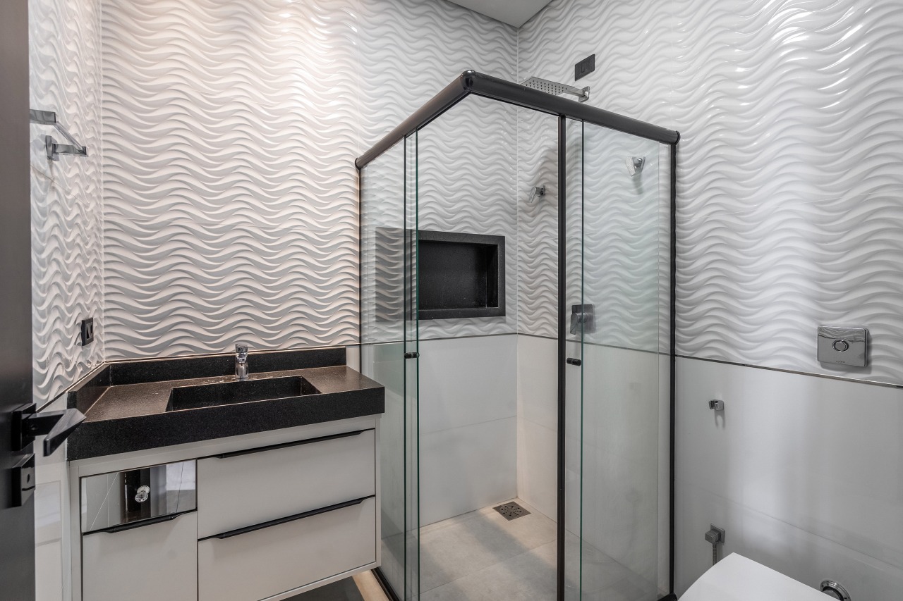 Casa em Condomínio à venda no Village do Lago: 